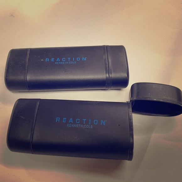 Kenneth Cole reaction glasses cases - Picture 1 of 2